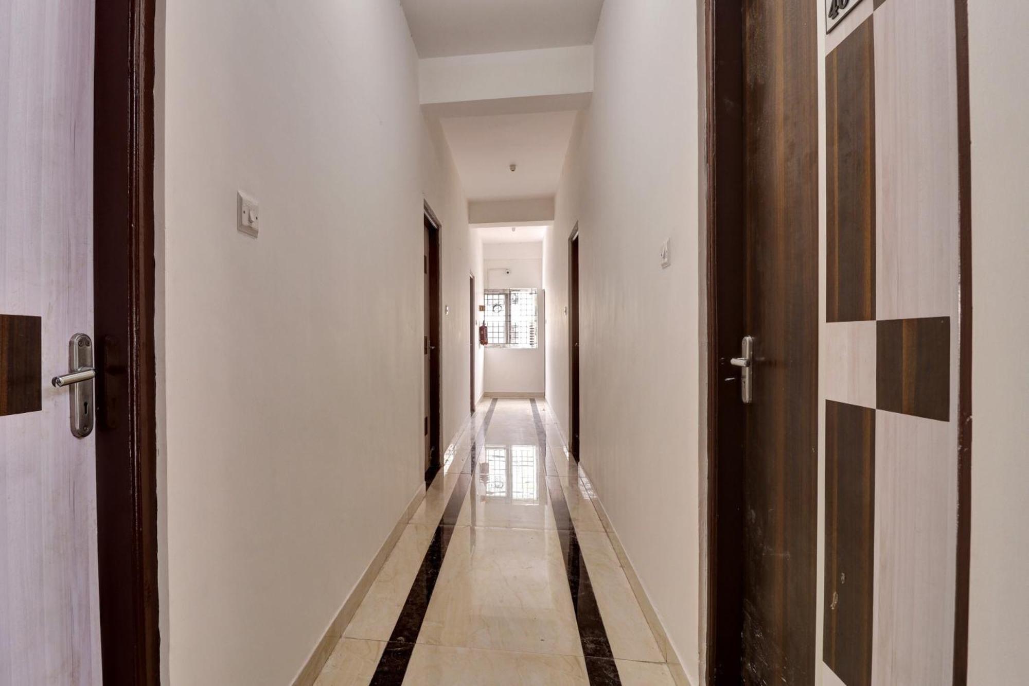 Hotel Millennium Comfort Bangalore Exterior photo