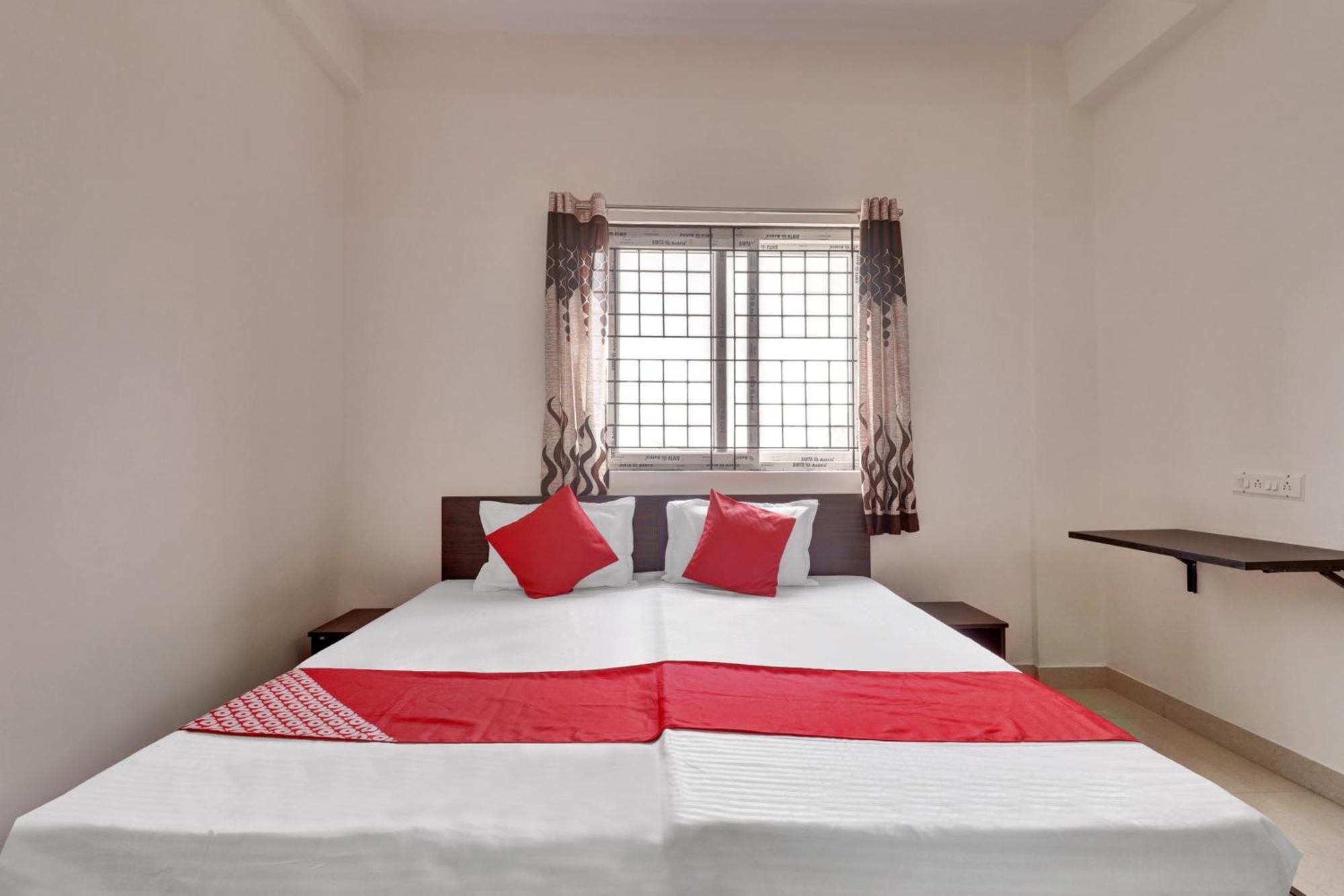 Hotel Millennium Comfort Bangalore Exterior photo